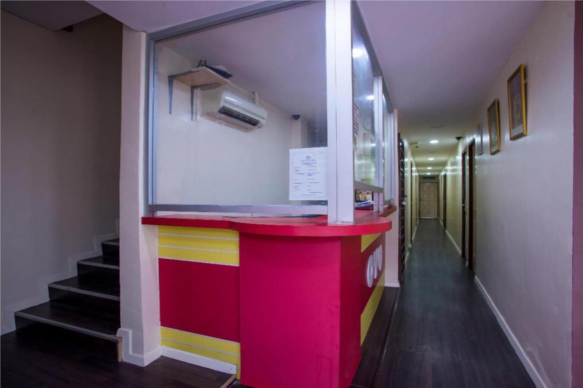 Oyo 90281 Hotel Taj Seksyen 13 Σαχ Αλάμ Εξωτερικό φωτογραφία