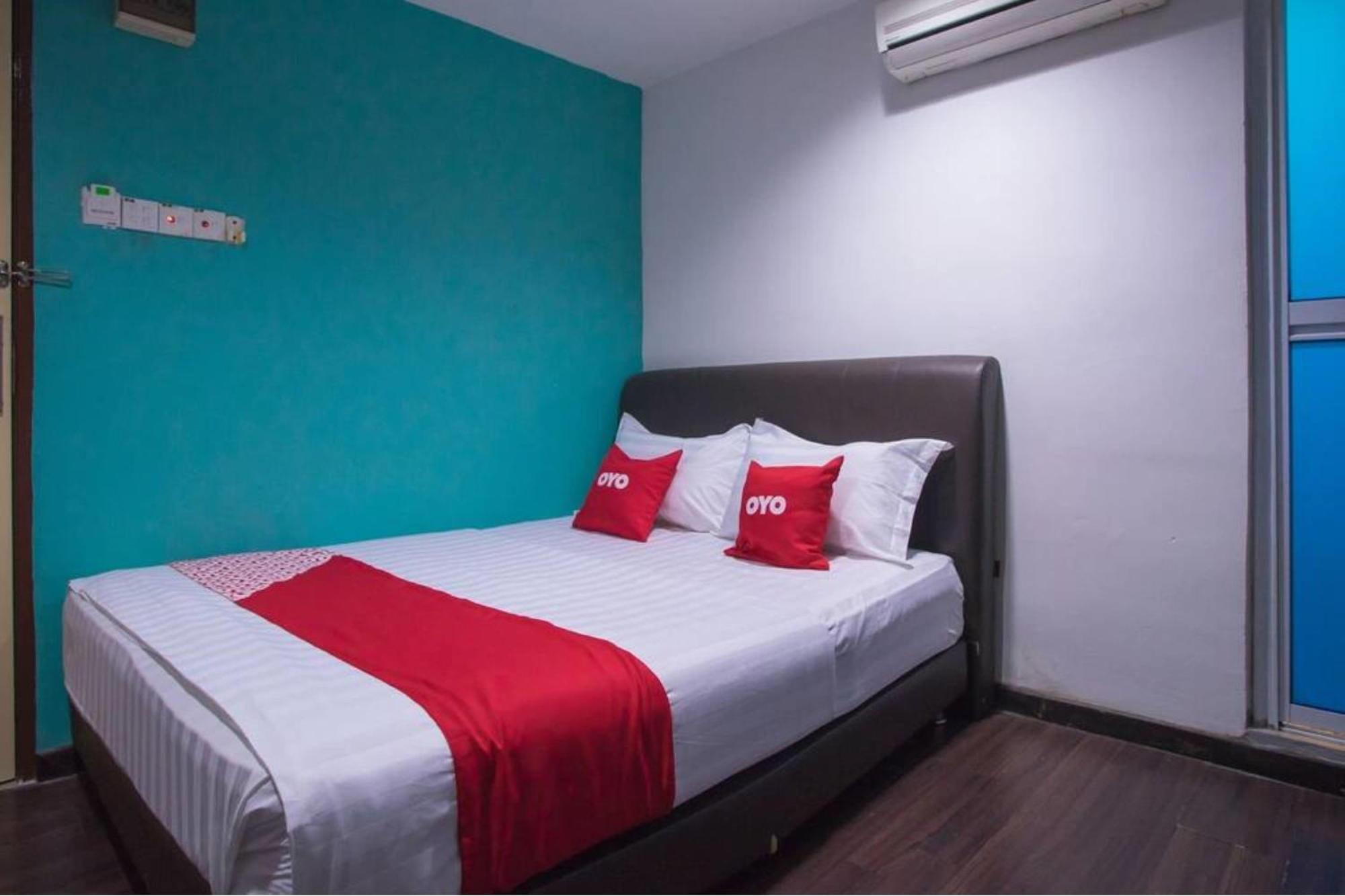 Oyo 90281 Hotel Taj Seksyen 13 Σαχ Αλάμ Εξωτερικό φωτογραφία