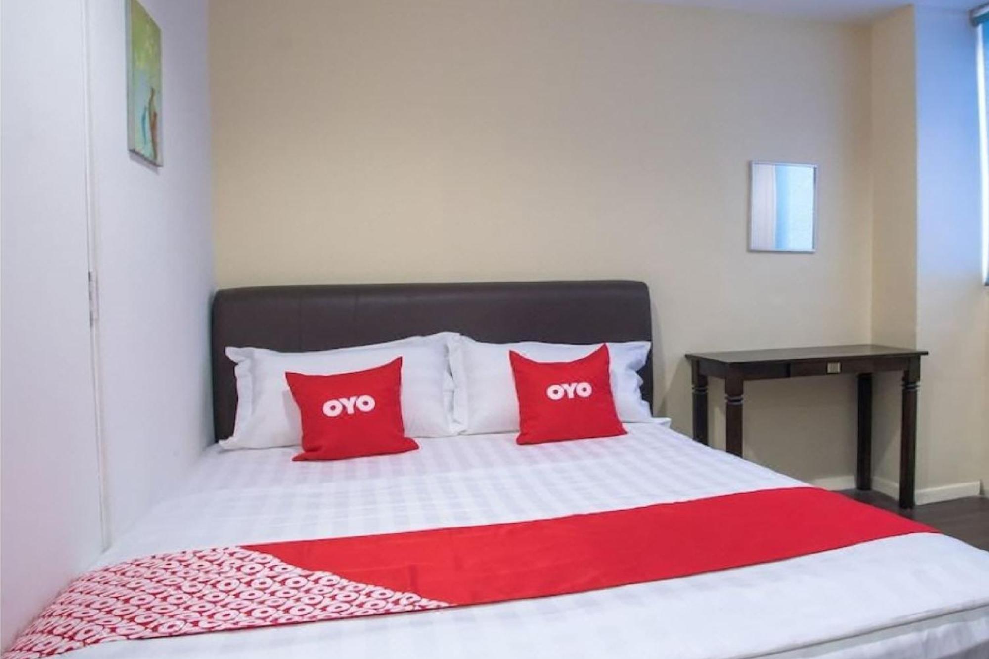 Oyo 90281 Hotel Taj Seksyen 13 Σαχ Αλάμ Εξωτερικό φωτογραφία