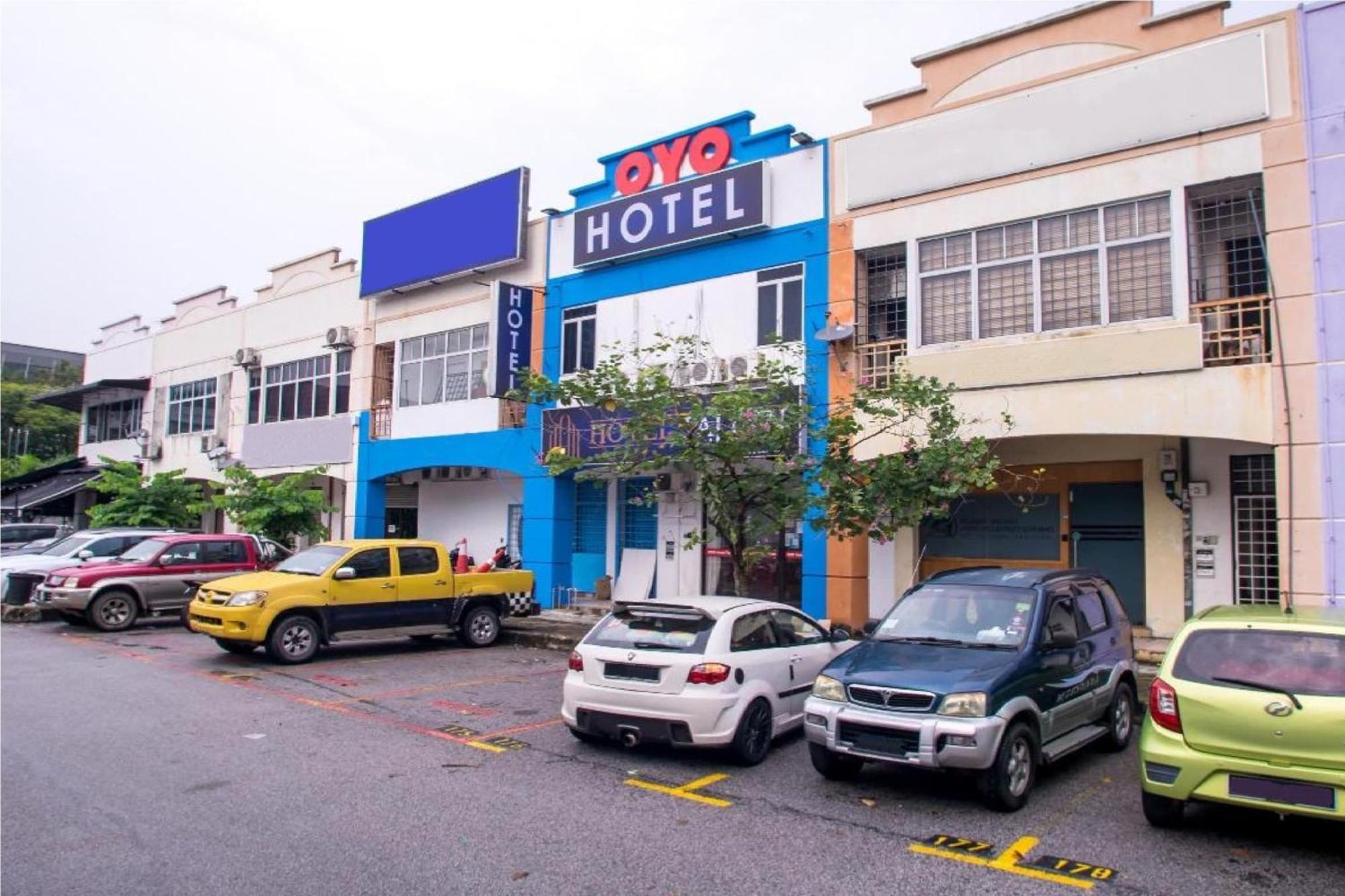 Oyo 90281 Hotel Taj Seksyen 13 Σαχ Αλάμ Εξωτερικό φωτογραφία